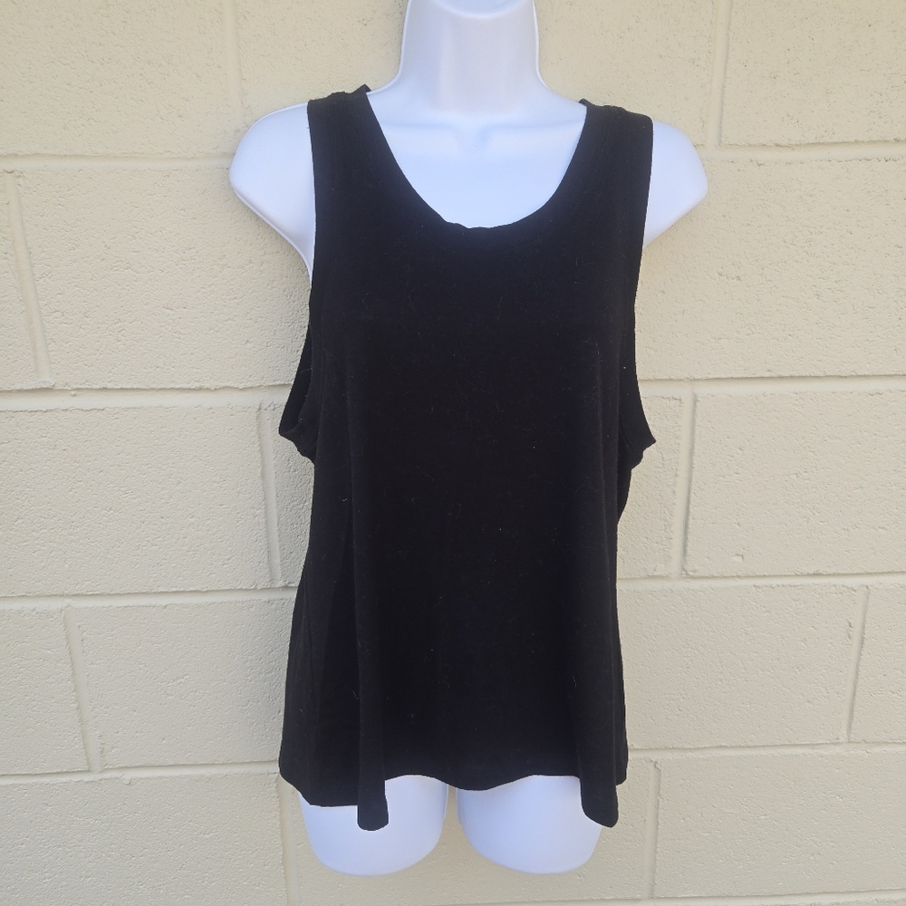 Women's Black Sleeveless Top